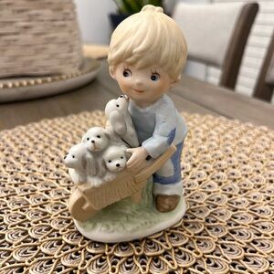 Vintage HOMCO Figurine